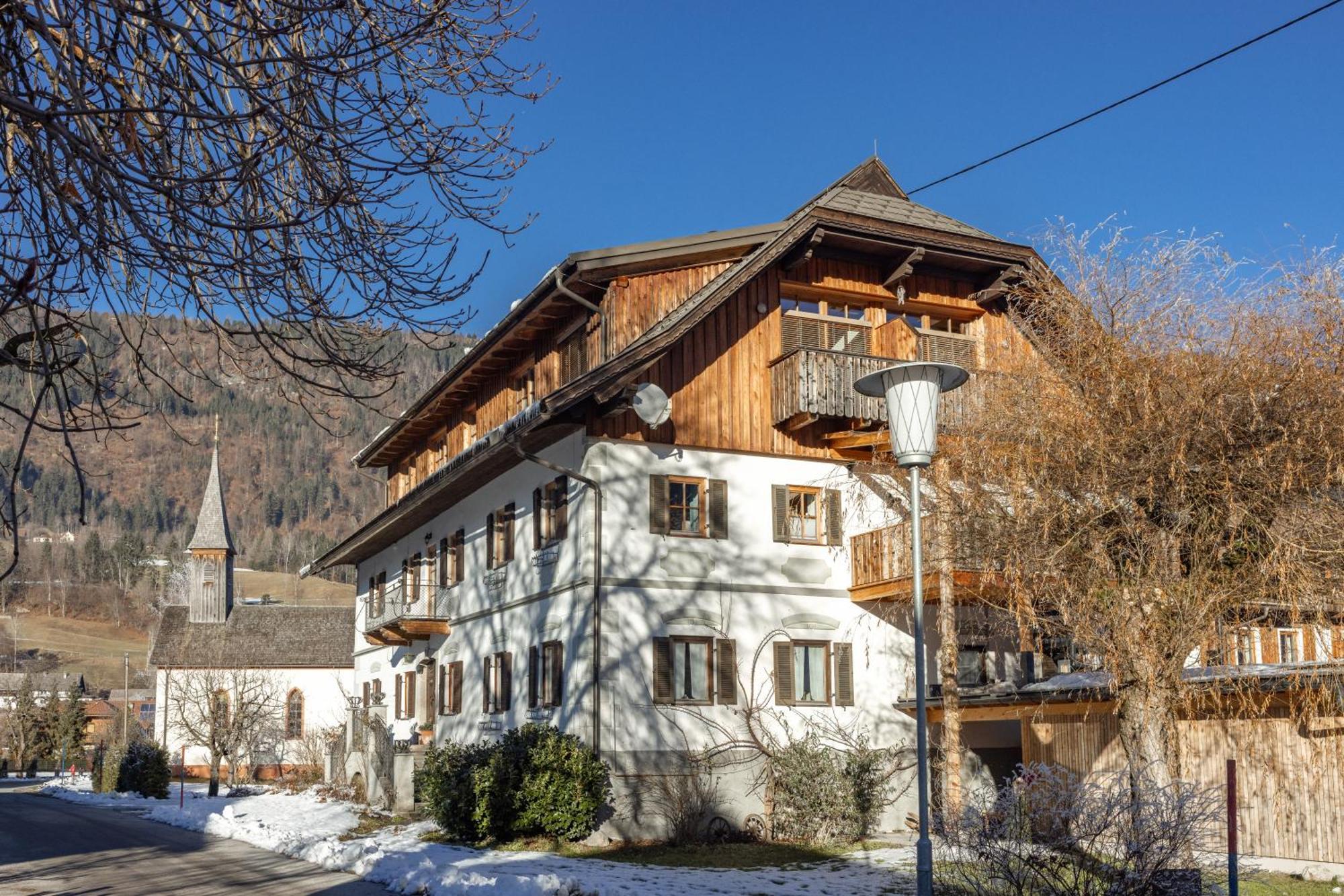 Schullerhof Hotel Хермагор Екстериор снимка
