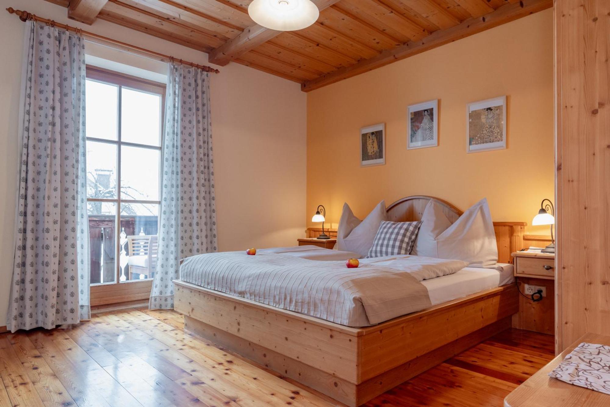 Schullerhof Hotel Хермагор Екстериор снимка