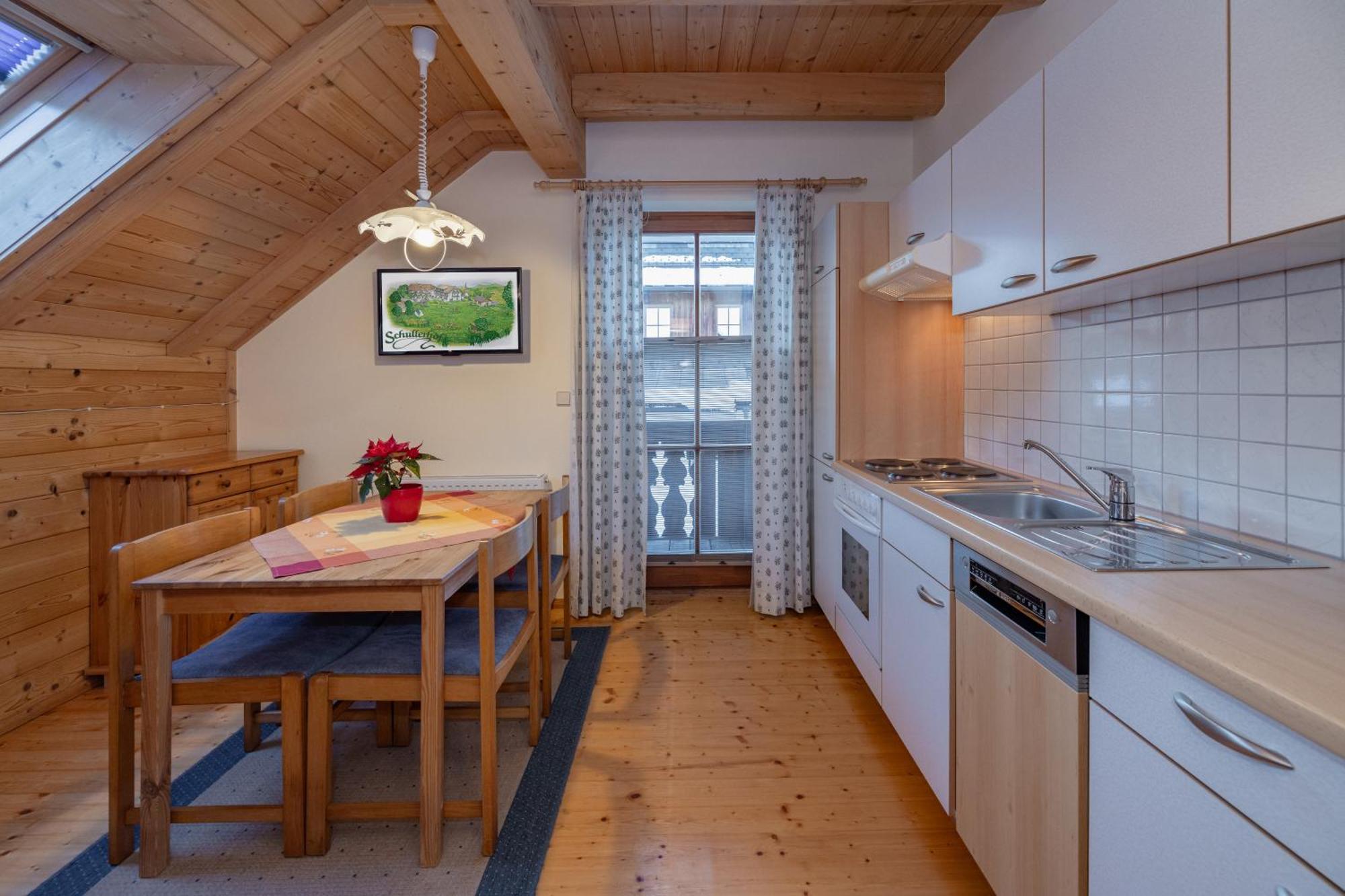Schullerhof Hotel Хермагор Екстериор снимка