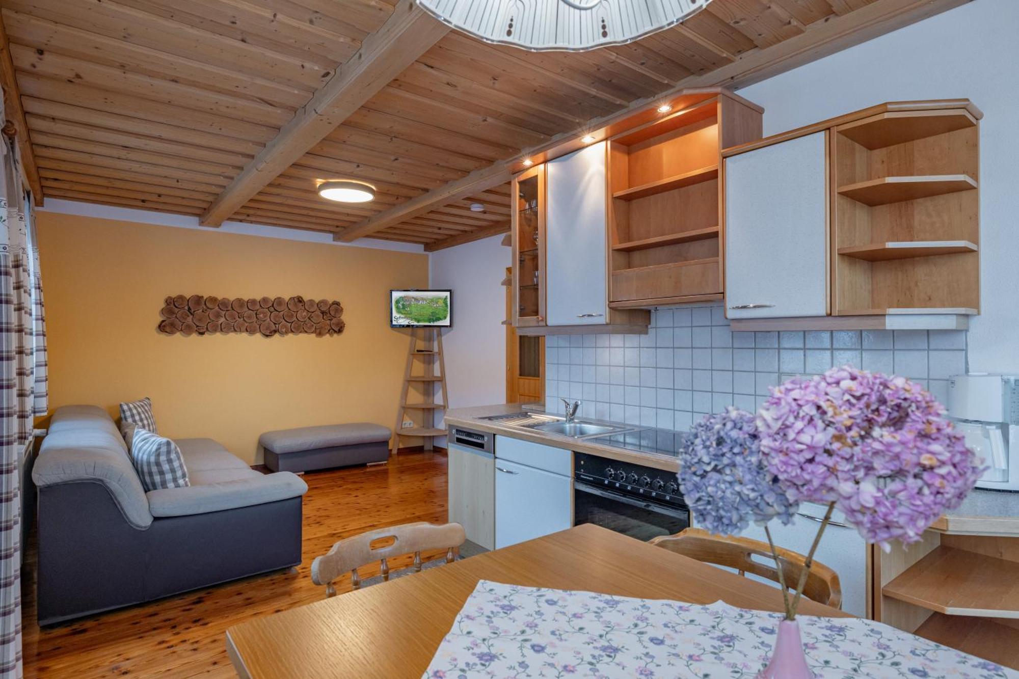 Schullerhof Hotel Хермагор Екстериор снимка