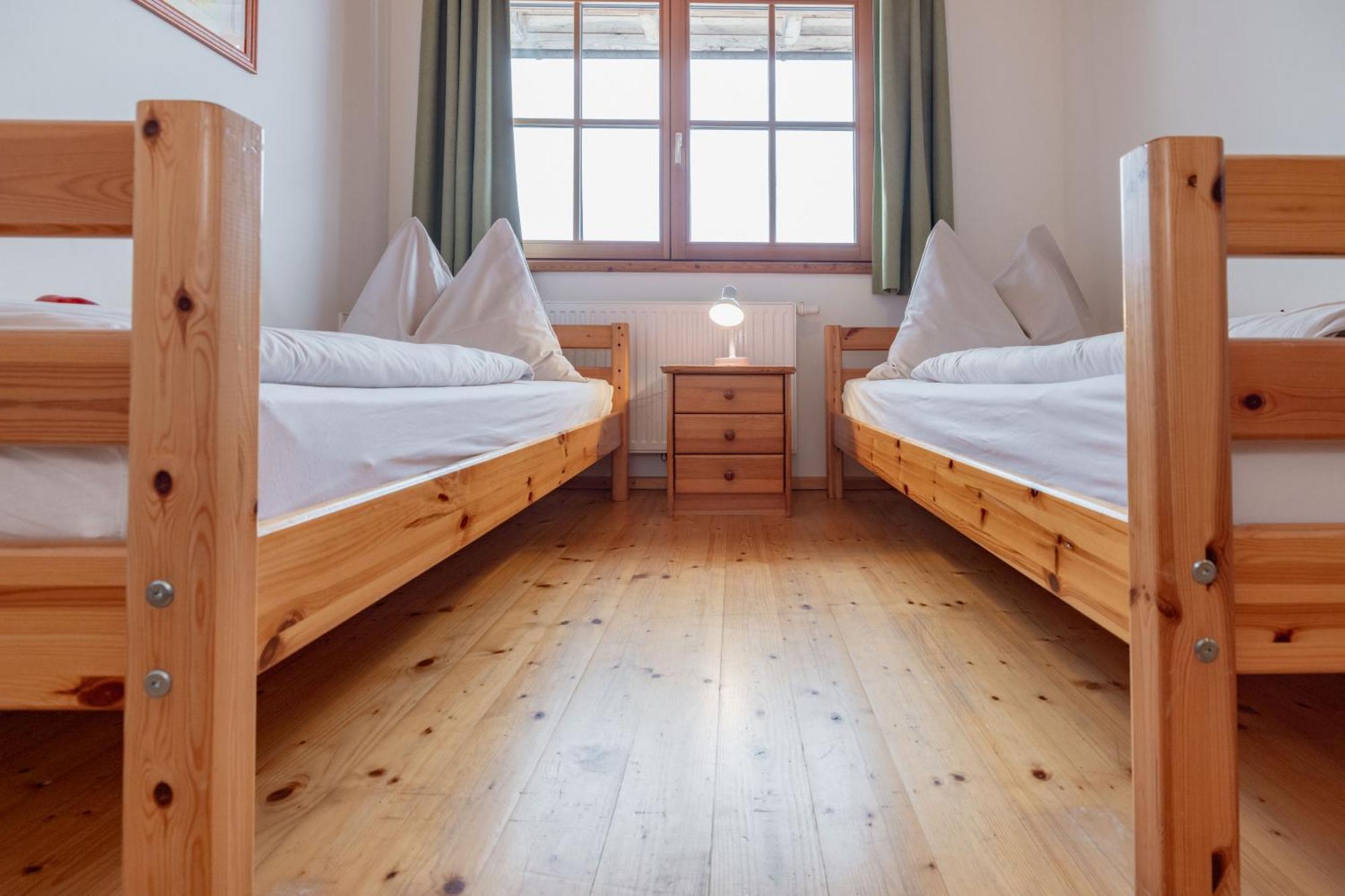 Schullerhof Hotel Хермагор Екстериор снимка
