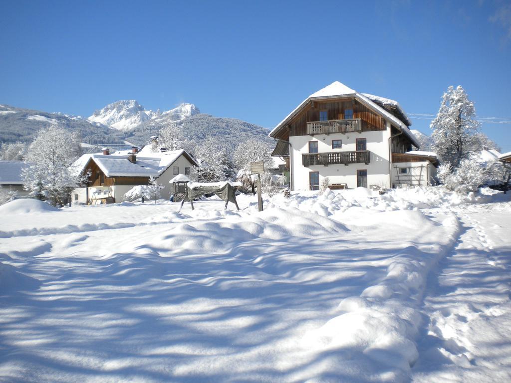 Schullerhof Hotel Хермагор Екстериор снимка