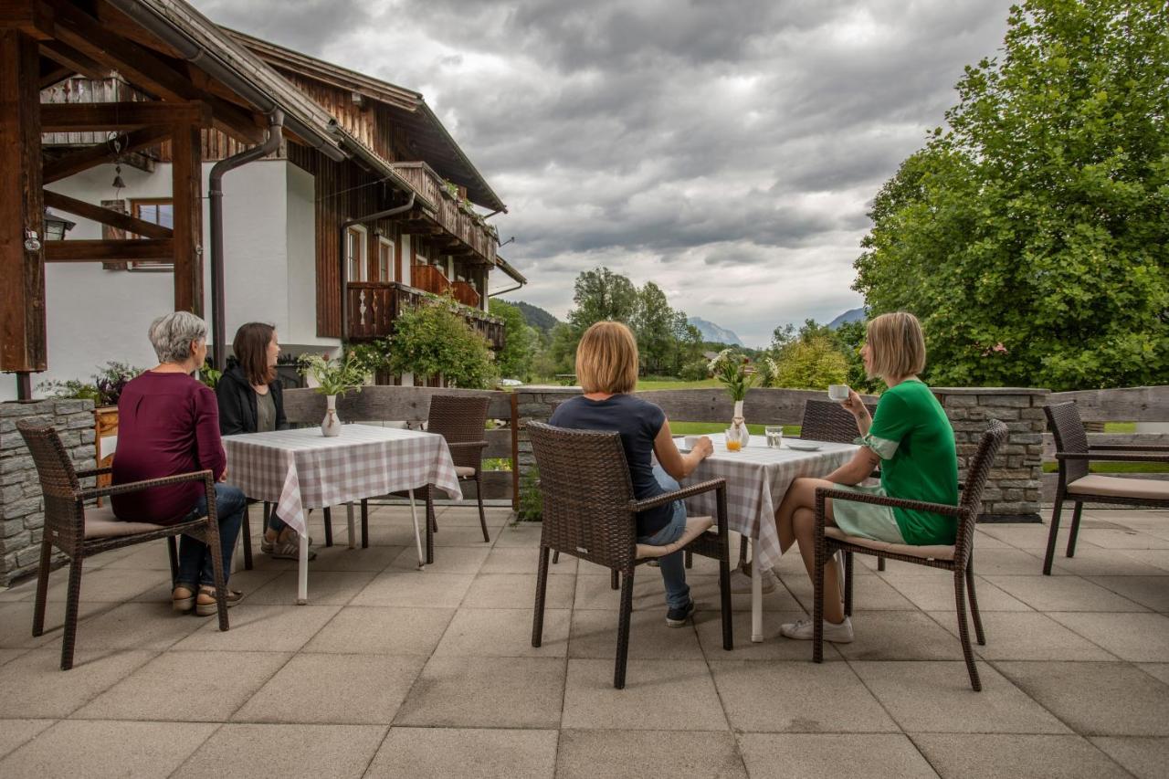 Schullerhof Hotel Хермагор Екстериор снимка