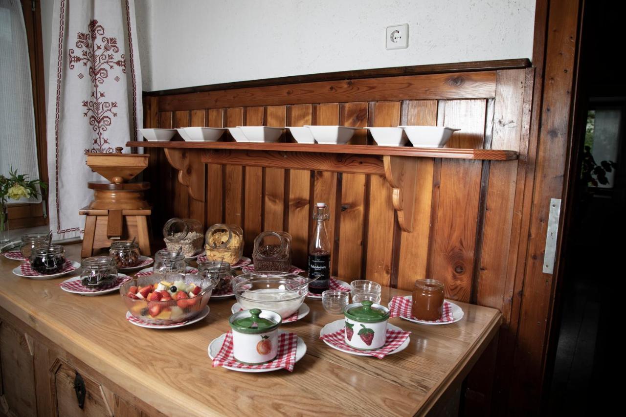 Schullerhof Hotel Хермагор Екстериор снимка